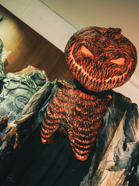 Scorched Pumpkin Animated Figure