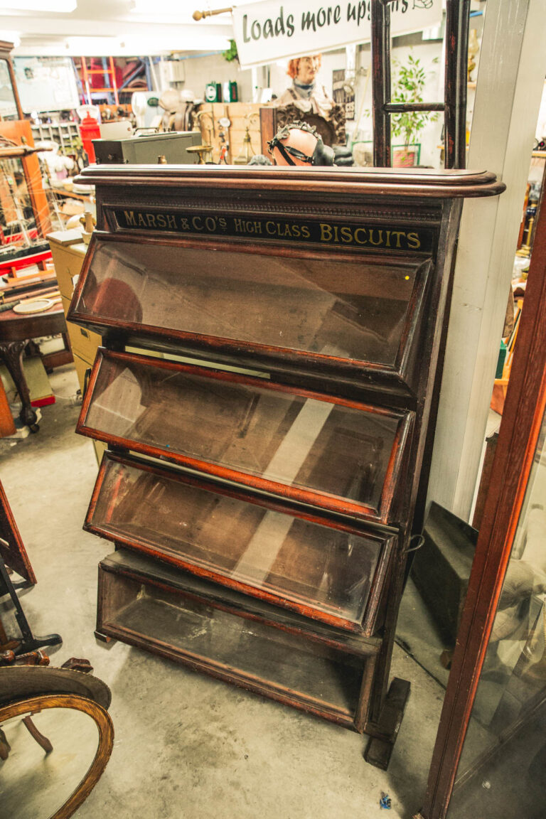 MARSH & Co Shop Display Case