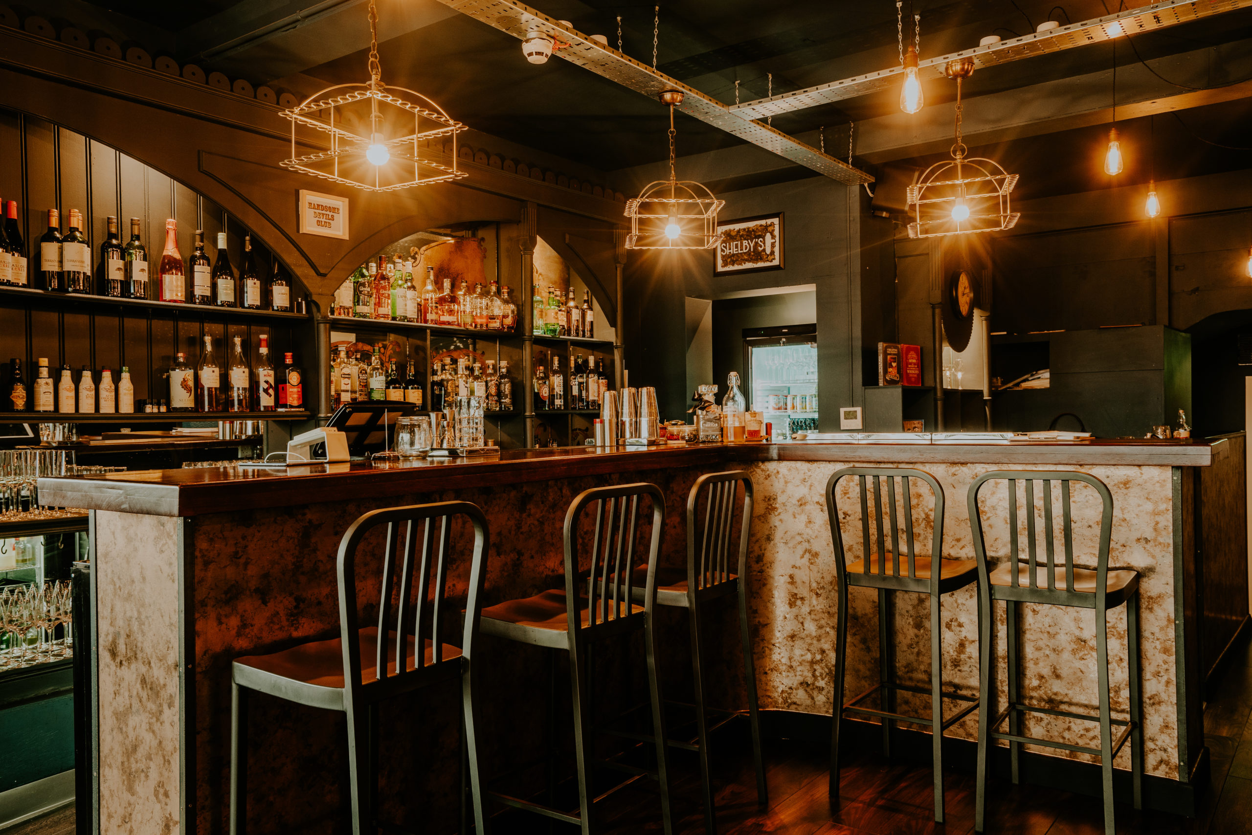 SHELBYS – Holywood