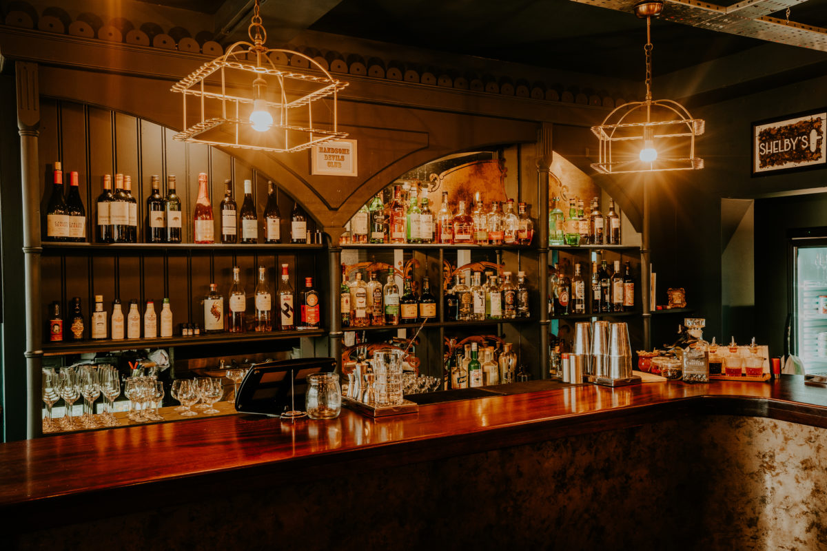 SHELBYS – Holywood