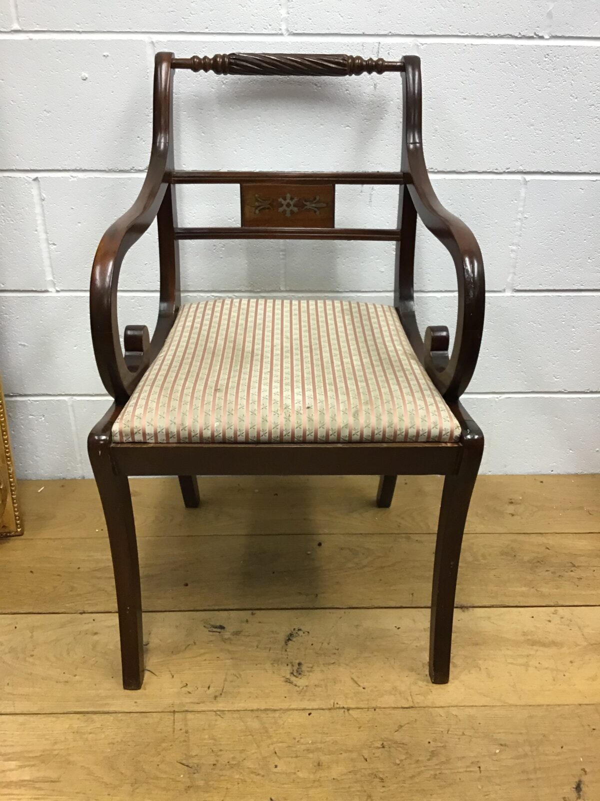 Set of six dining chairs – On The Square Emporium