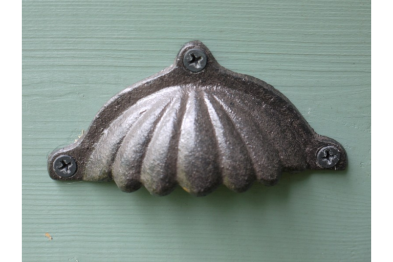 Cast Iron Shell Drawer Handle