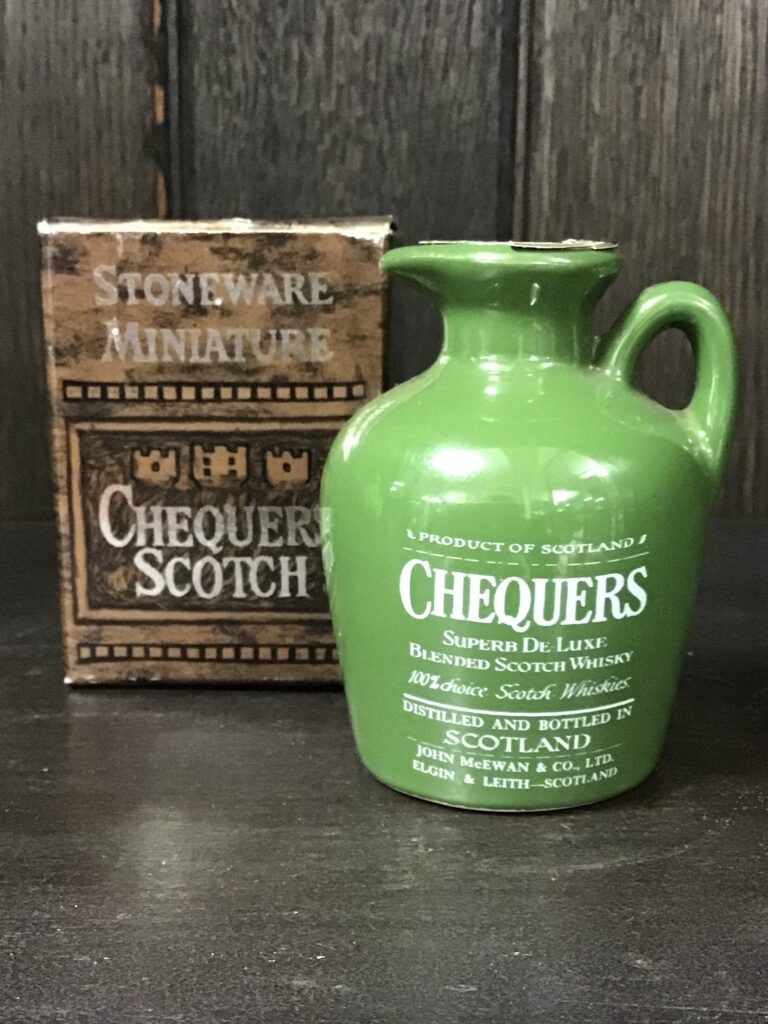 Chequers Scotch Miniature Flagon [w274]