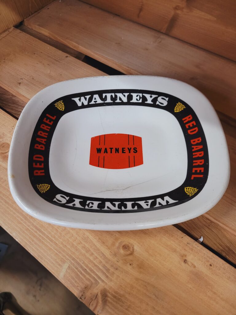 Watneys Red Barrel Ashtray [w357]