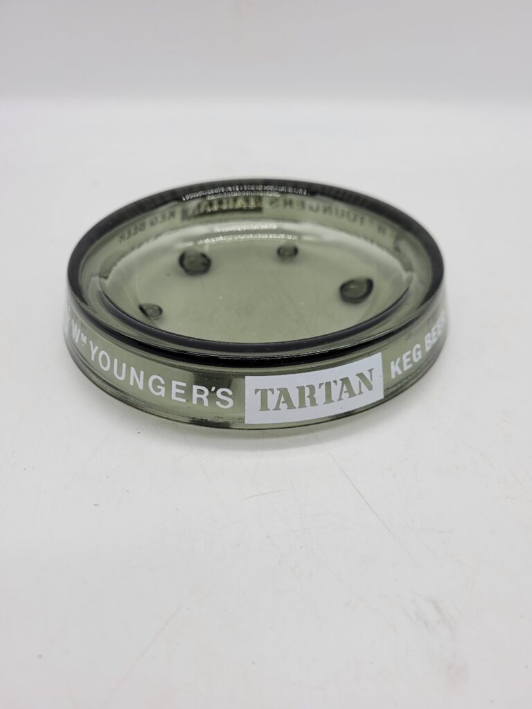 Youngers Tartan Ashtray [w465]