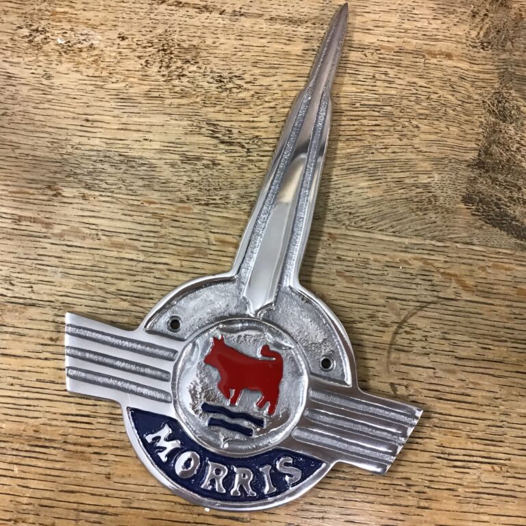 MORRIS Cast Aluminium Car Logo