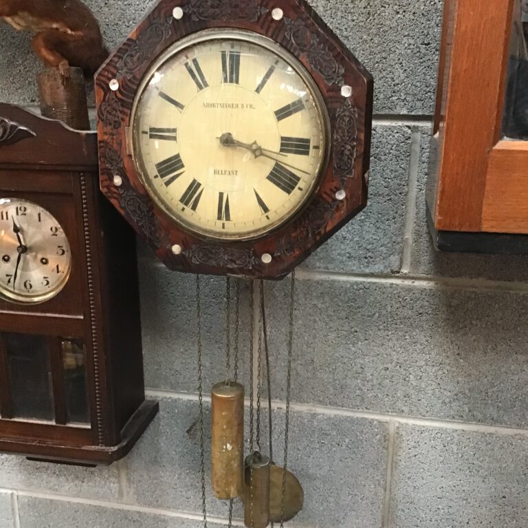 BELFAST Wag-On-The-Wall Clock