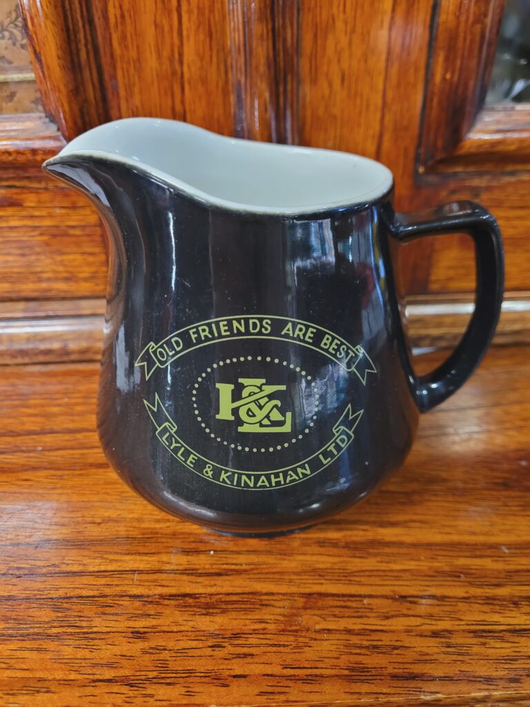 Lyle & Kinahan Jug [w501]