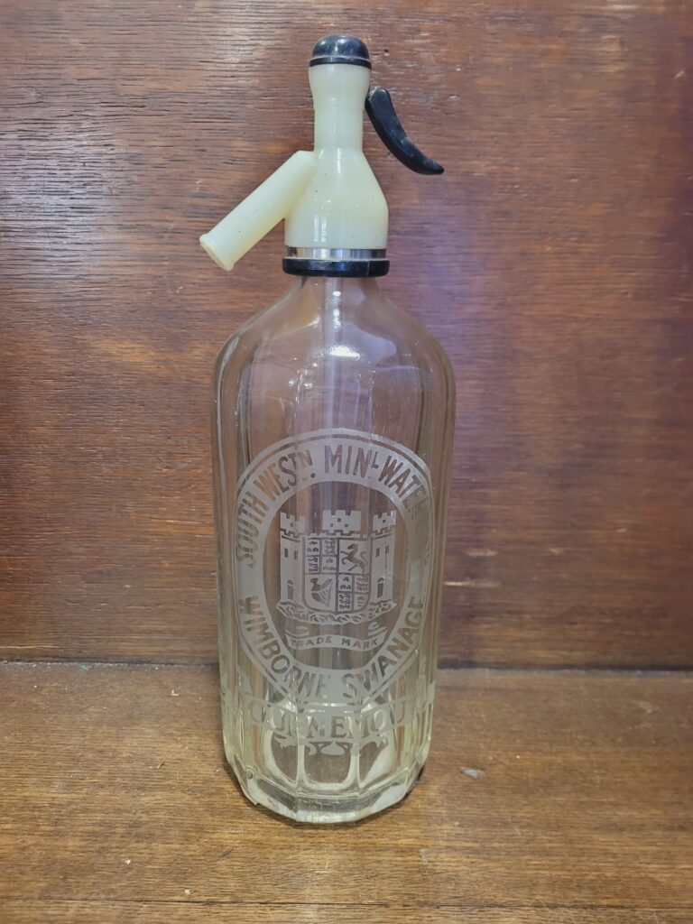 South Western Mineral Water Co. Soda Syphon [w505]