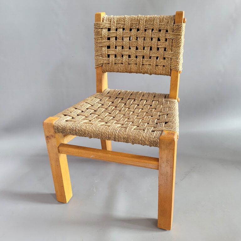 Small Child's Rush Chair