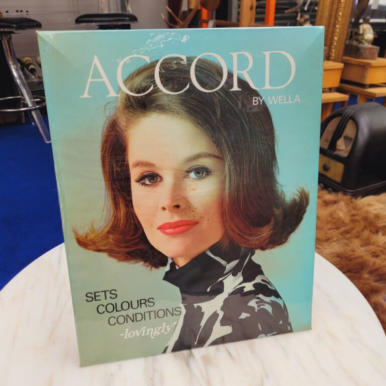 Accord by Wella Celluloid Advertisement