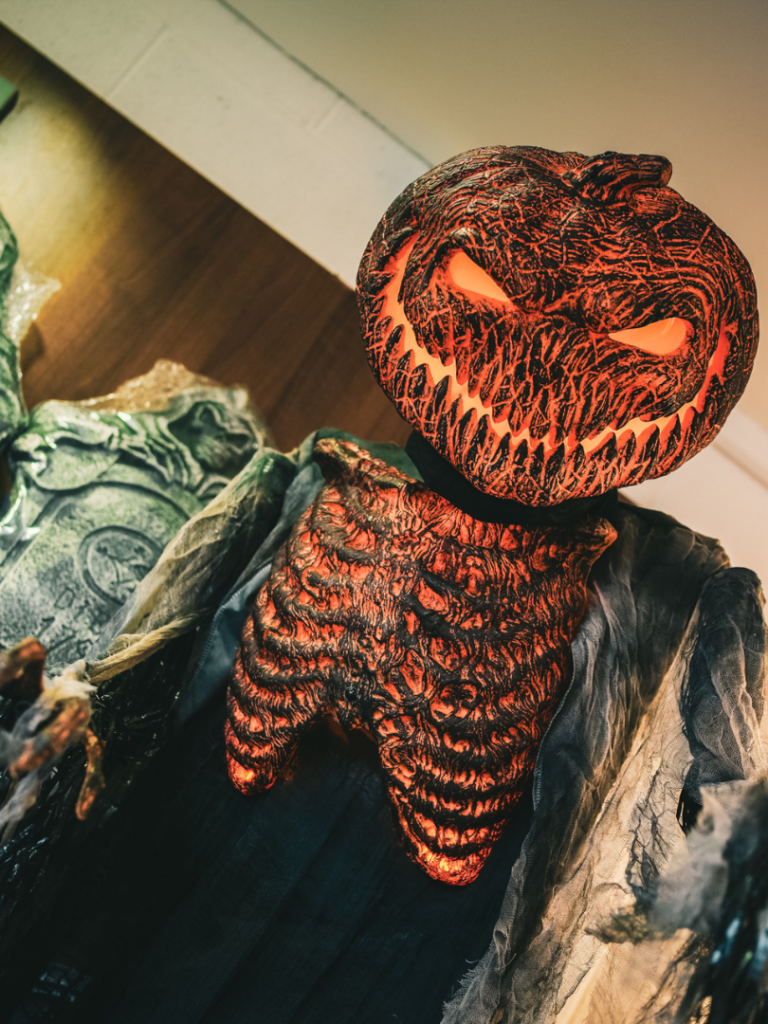 Scorched Pumpkin Animated Figure