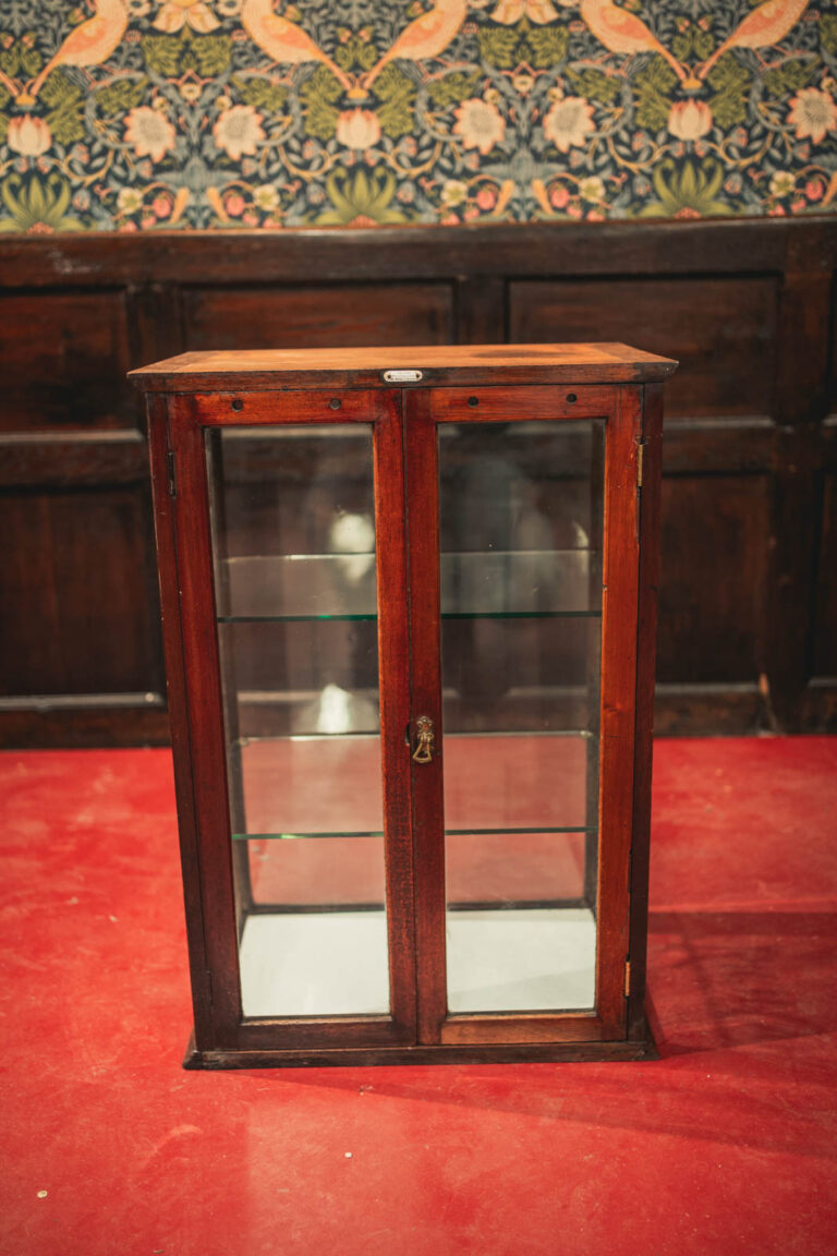 MacFarlane, Lang & Co's Rich Cakes Display Case