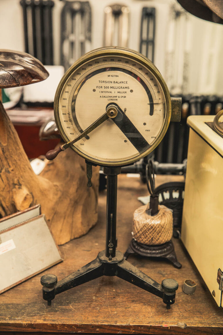 Torsion Balance for 500 Milligrams