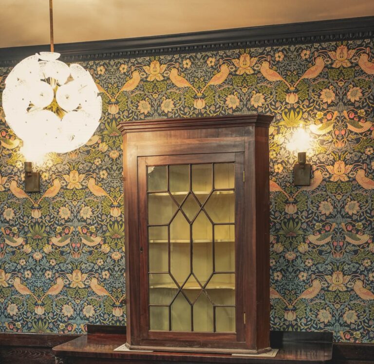 Astral-glazed Corner Display Cabinet