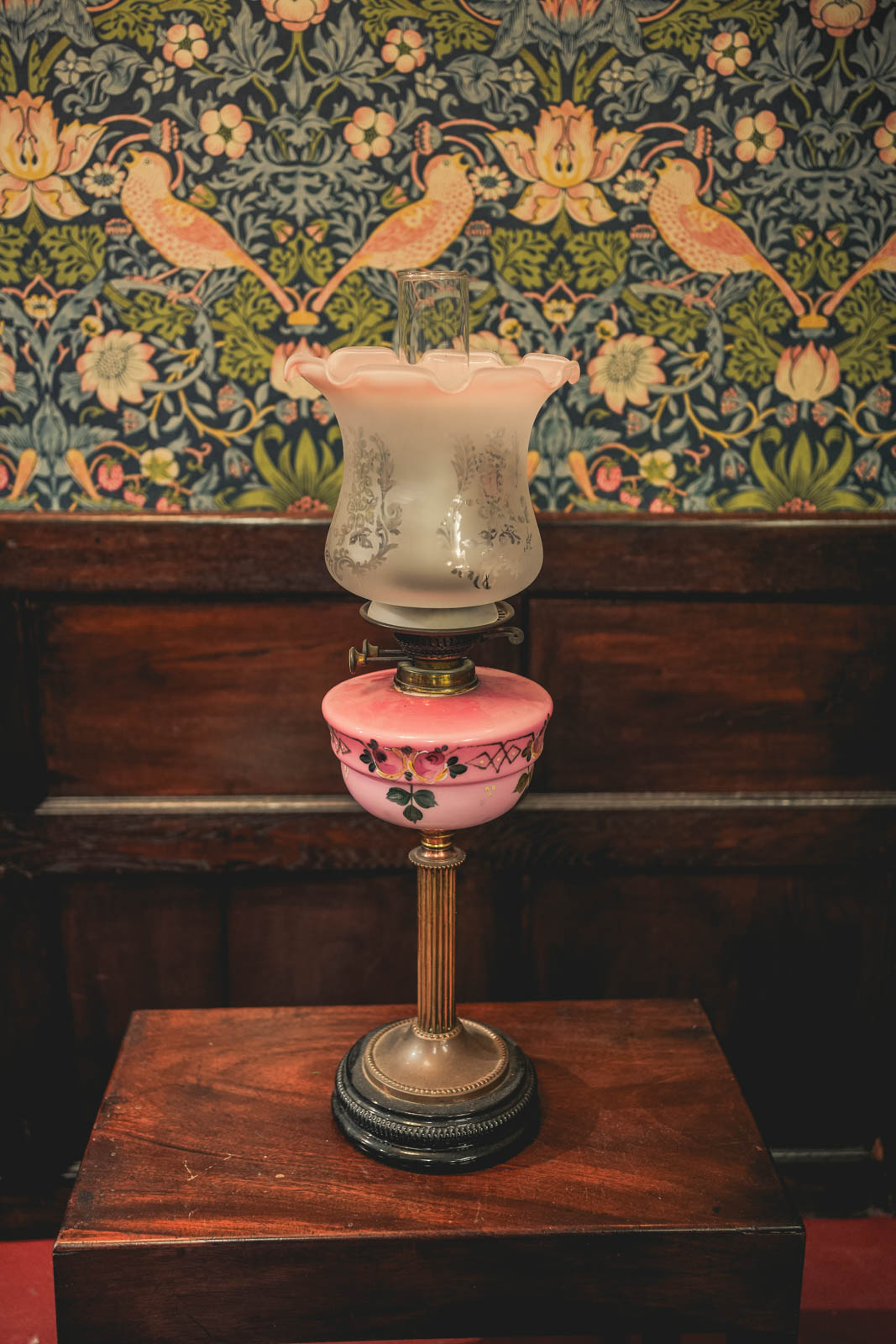 GC011 Victorian Hand painted pink Oil Lamp