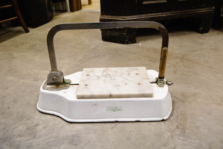 Parnall & Sons Cheese Slicer