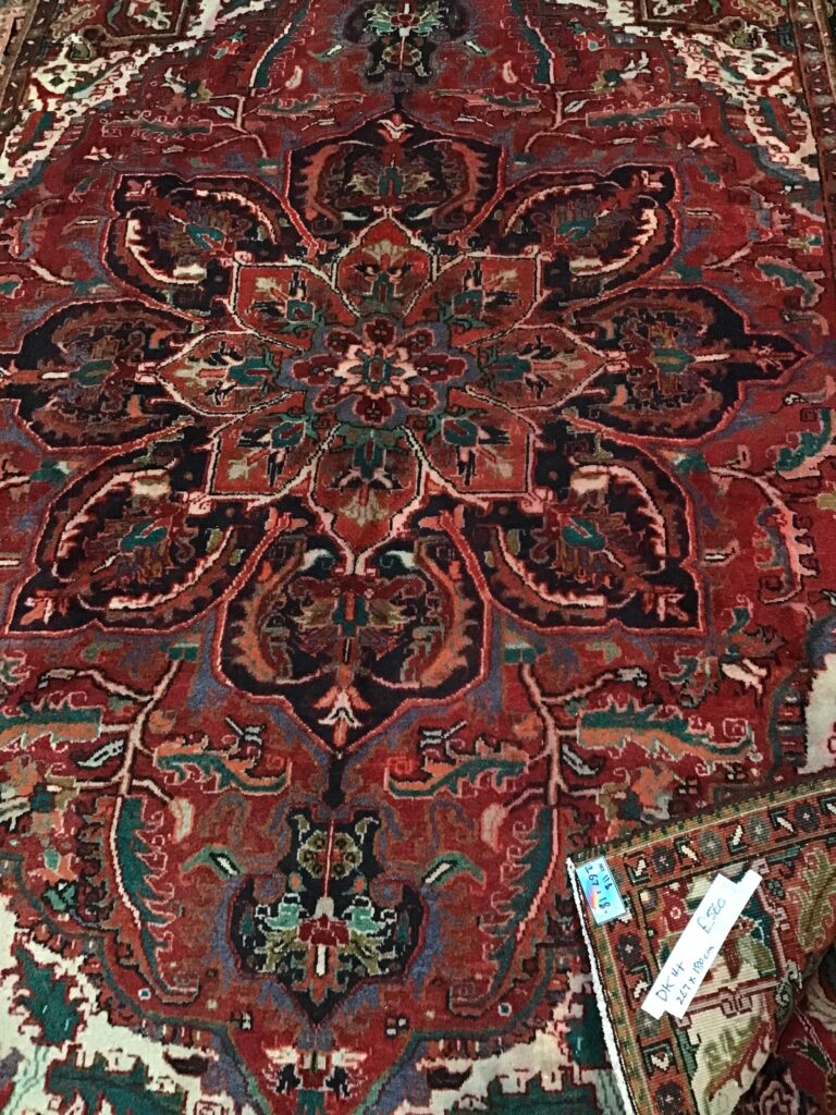Thick-pile Persian Heriz Rug [DK14]