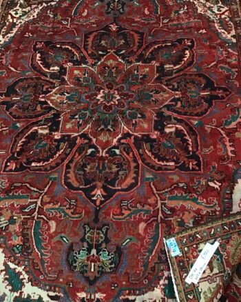 Thick-pile Persian Heriz Rug [DK14]