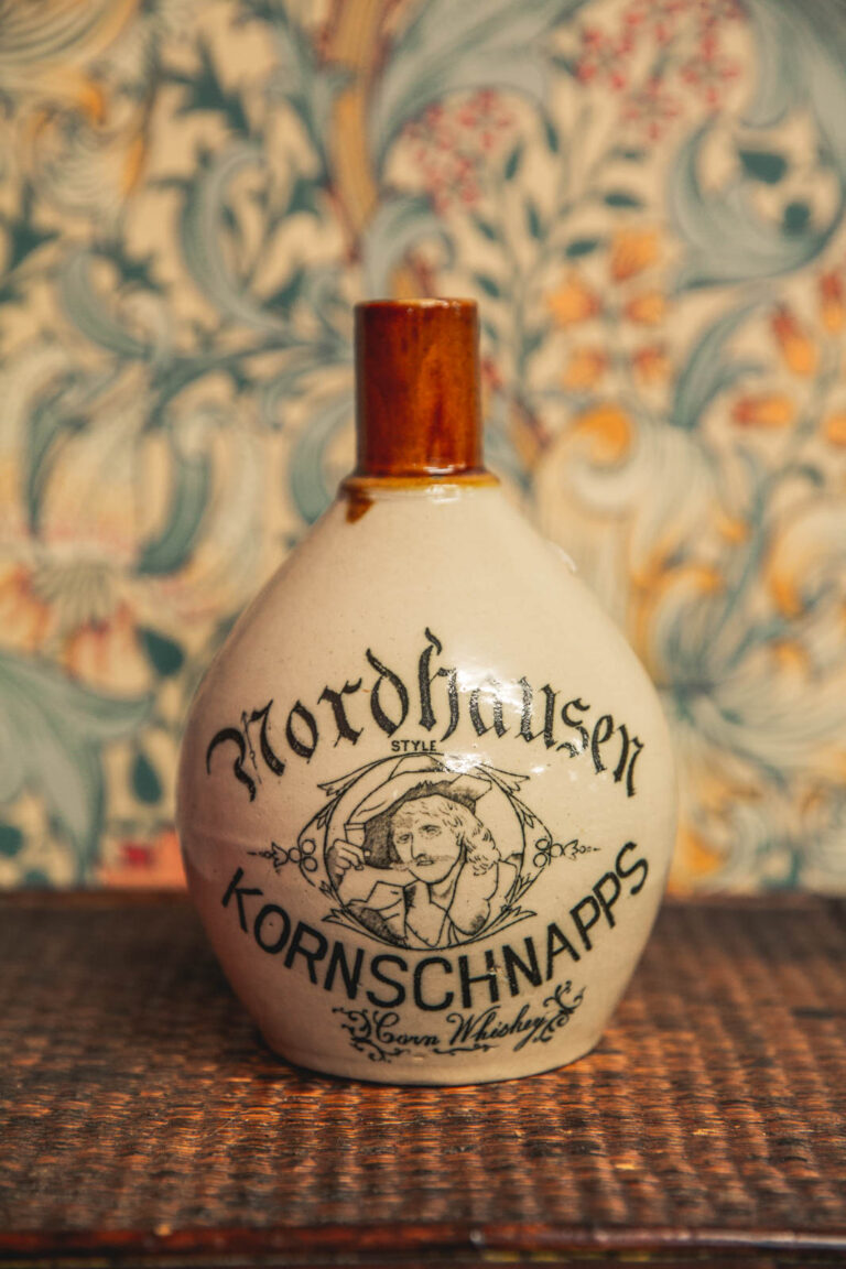 Nordhauser Kornschnapps Whiskey Flagon [sw042]