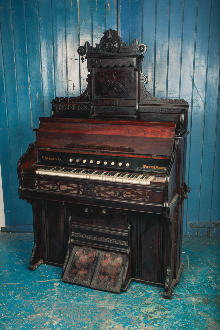 Pump Organ