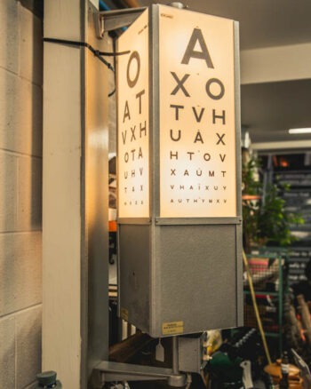 Vintage Light-up Eyetest Machine