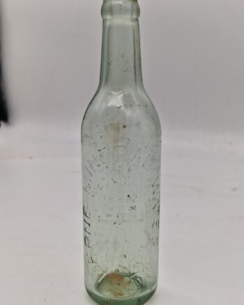 GB032 Larne Mineral Water Co. Bottle