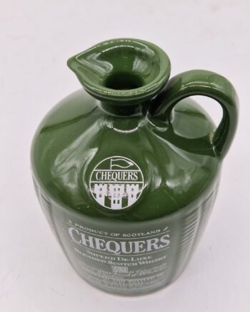 Chequers Scotch Whisky Flagon [w106]