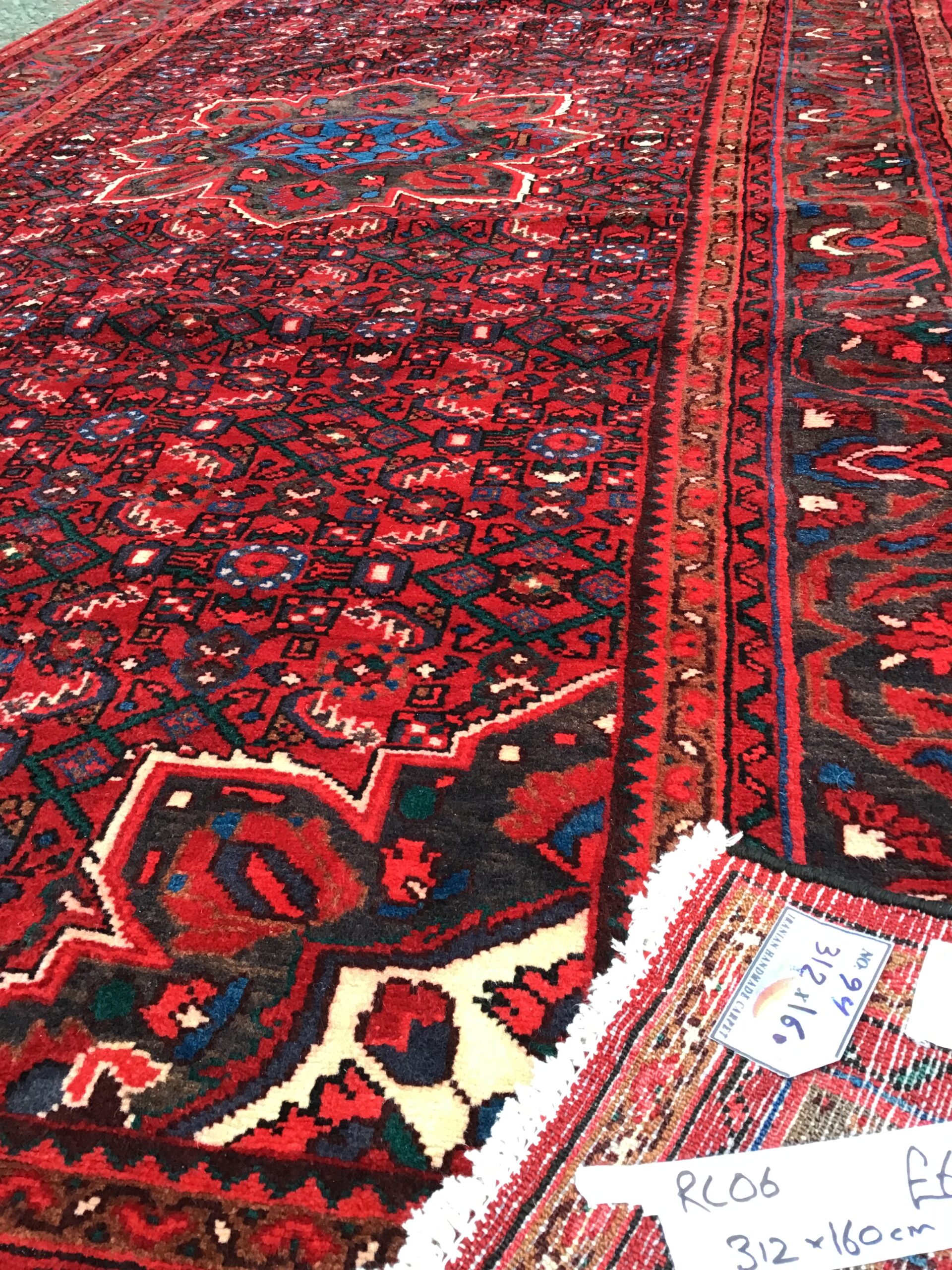 Red-ground Persian Nahavan Village Rug [RC06]
