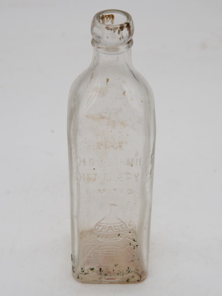 GB038 Bushmills Whiskey Bottle