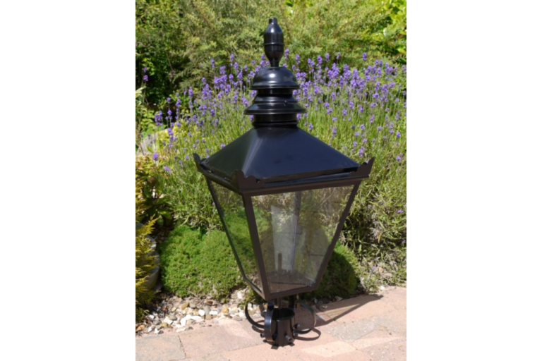 Black Lamp Post Top