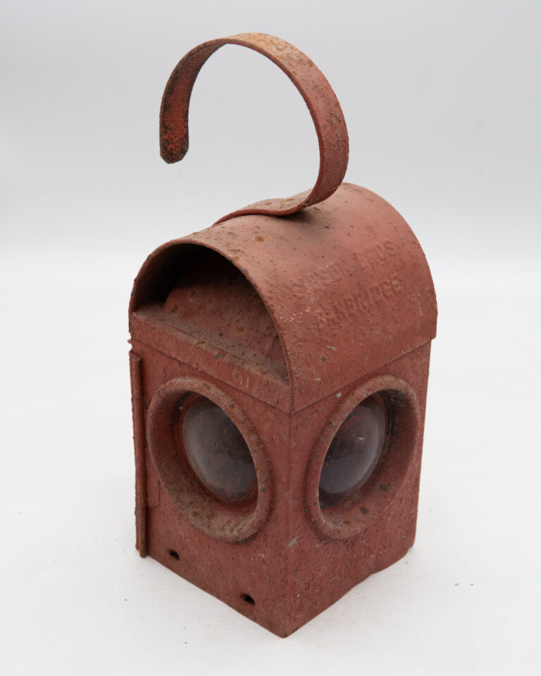 MT004 Banbridge Railway Lantern