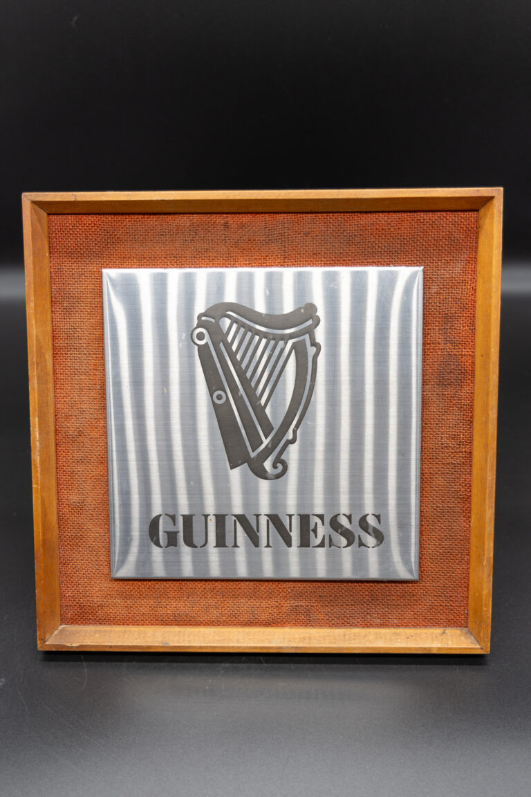 1970s Guinness Wall Plaque [w203]