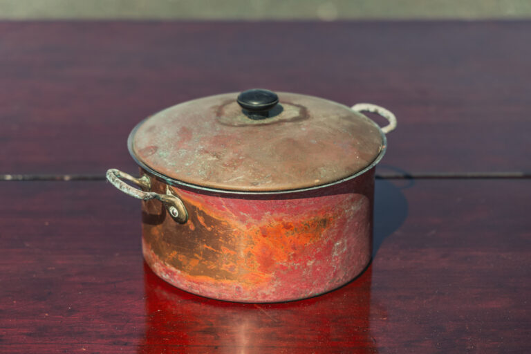 MT006 Copper Plated Pot