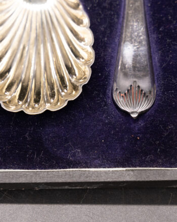 SC014 Pair of EPNS Serving Spoons