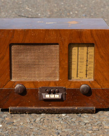 1940s His Master’s Voice Walnut Radio