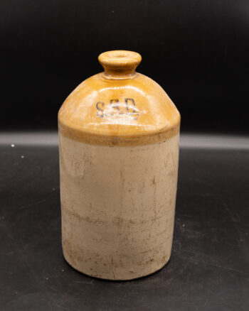 S.R.D. Stoneware Flagon [sw106]