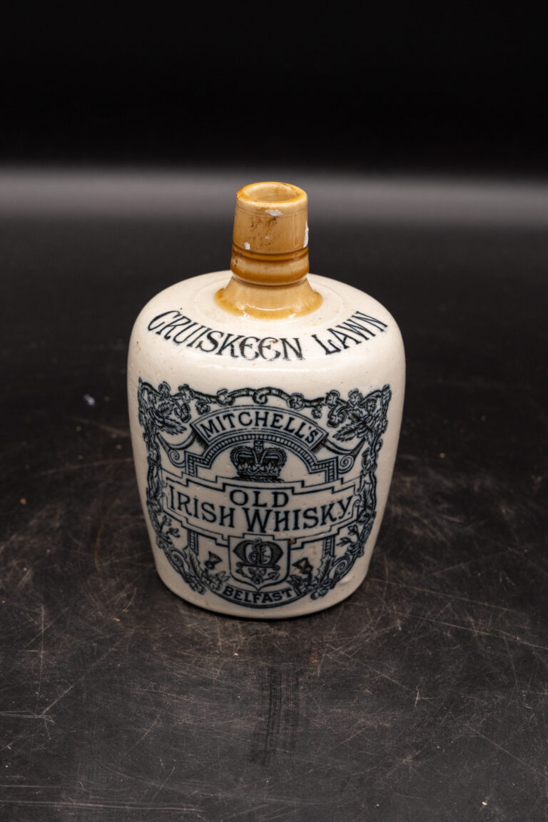Mitchell's Cruiskeen Lawn Belfast Whiskey Flagon [sw099]