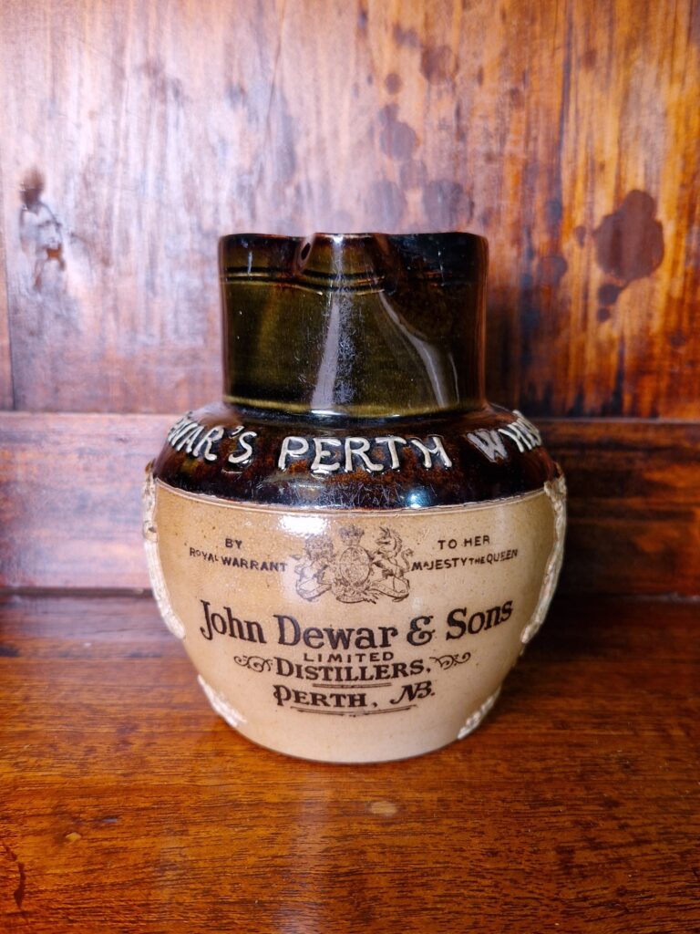 Doulton Lambeth Dewar's Whisky Jug [w759]