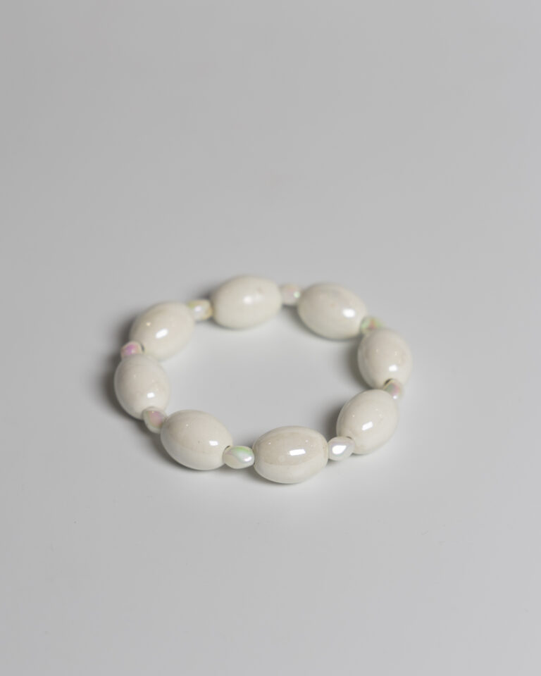 JL126 Vintage White Bead Bracelet