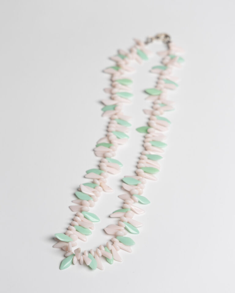 JL034 Vintage White & Turquoise Necklace