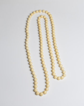 JL111 Vintage Cream Bead Necklace