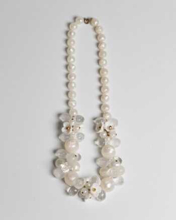 JL107 Vintage Floral Bead Necklace