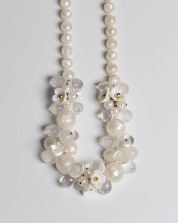 JL107 Vintage Floral Bead Necklace