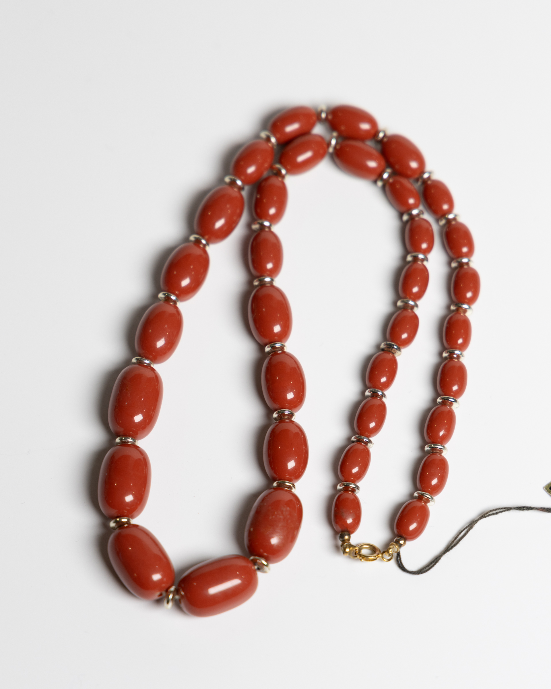 JL102 Vintage Red Lucite Necklace