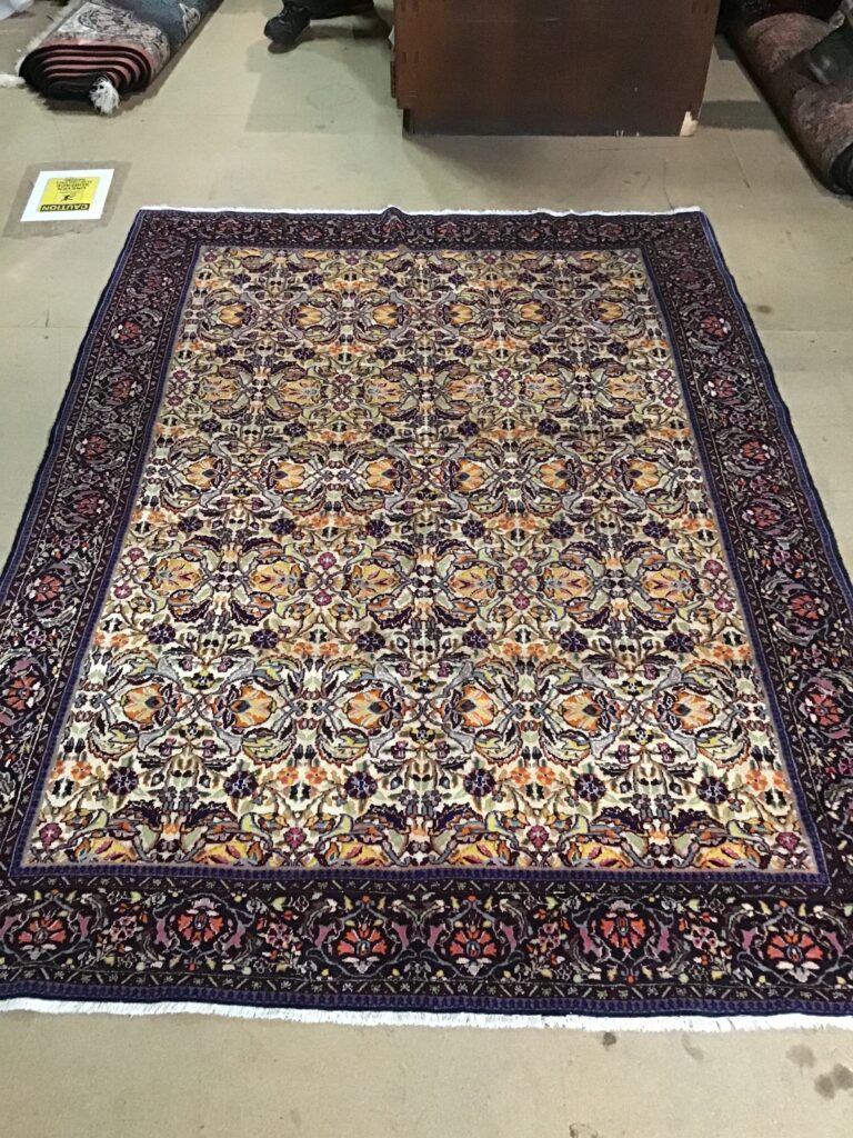 NV11 Cream Ground Persian Floral Rug