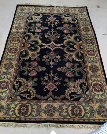 DC16 Wool Pile Indian Agra Rug