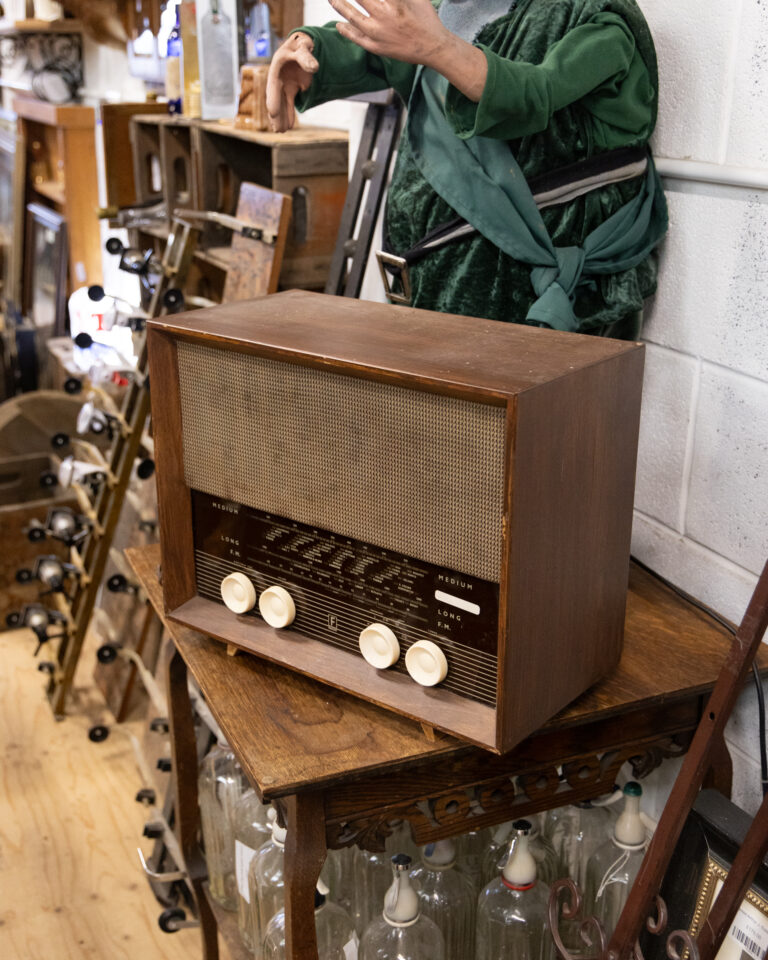 Ferranti Model 255 Vacuum Tube Radio