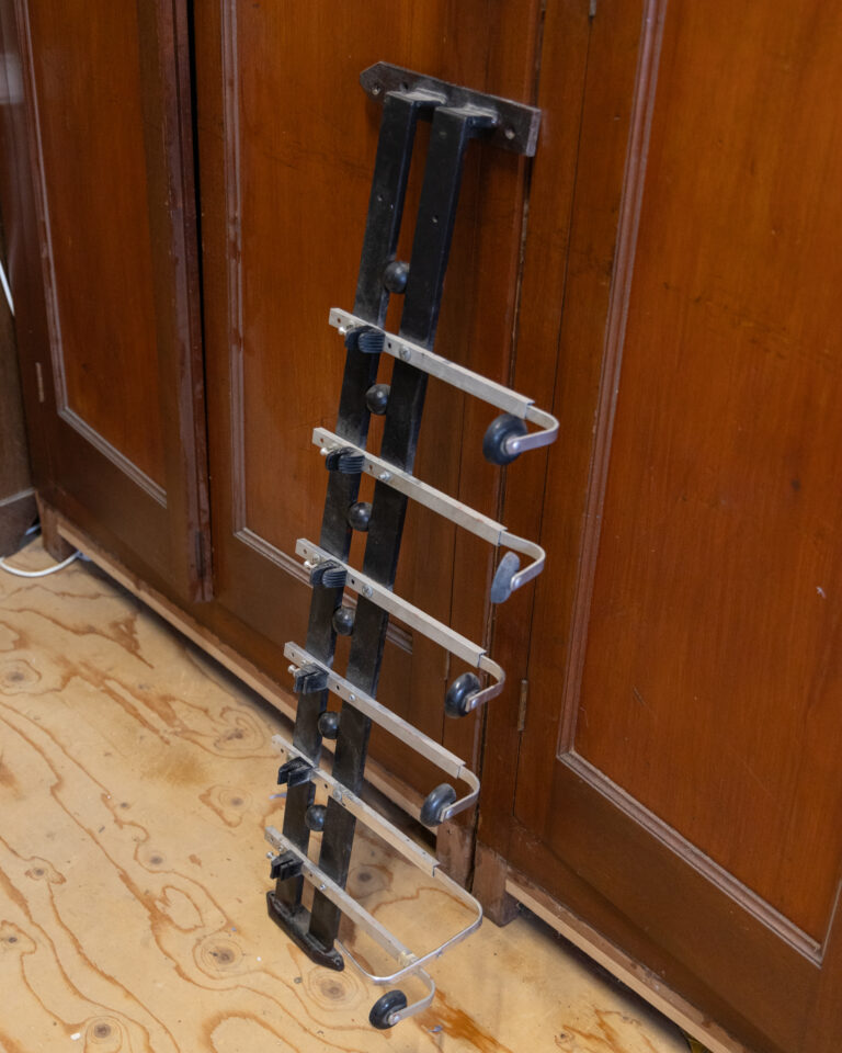 Steel Rack of 6 Optics [w812]