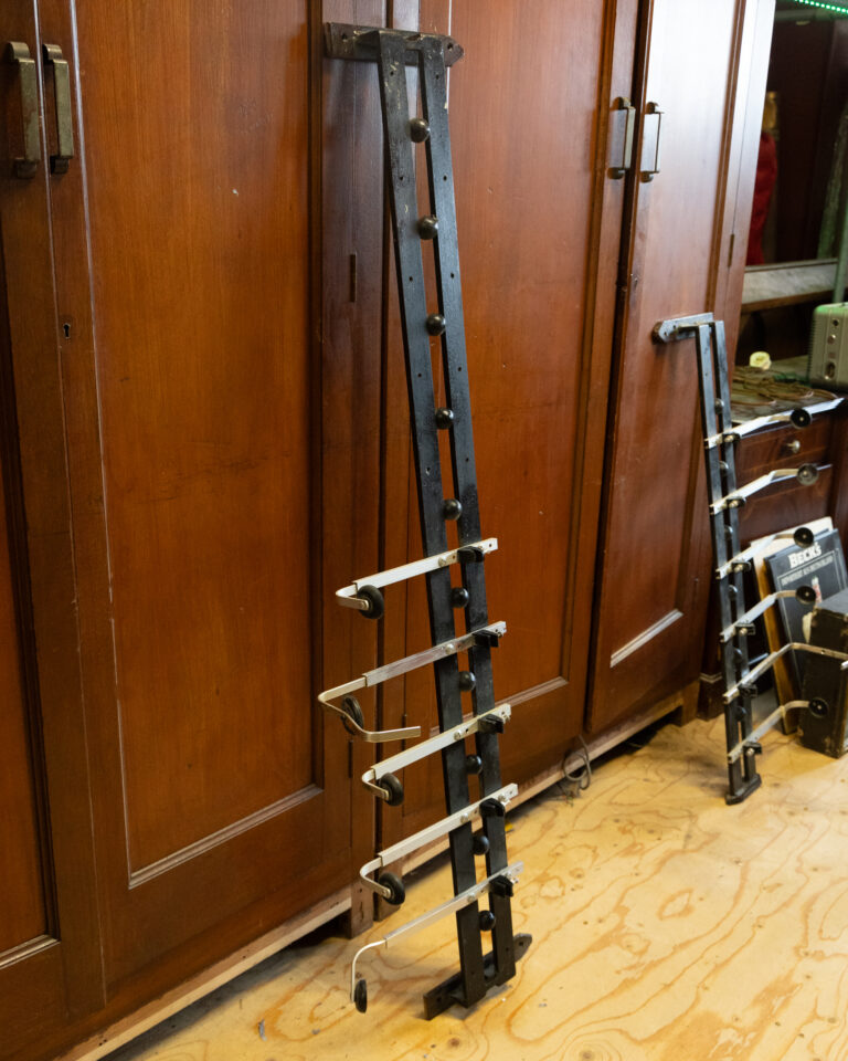 Steel Rack of 5 Optics [w814]